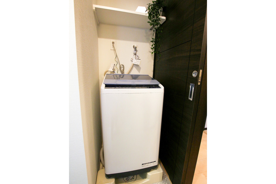 洗濯機は衛生面、防犯面共に安心な室内置きタイプ